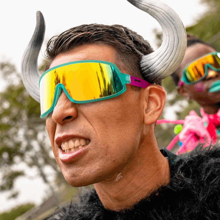 Goodr T6H2X133 sauver un taureau, monter un clown de rodéo